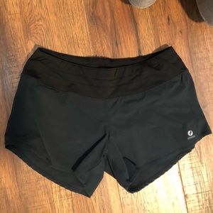 Oiselle Roga Shorts
